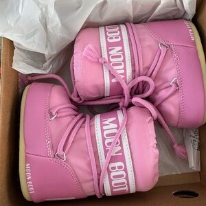 Moon Boot Vibrant Pink Winter Boots